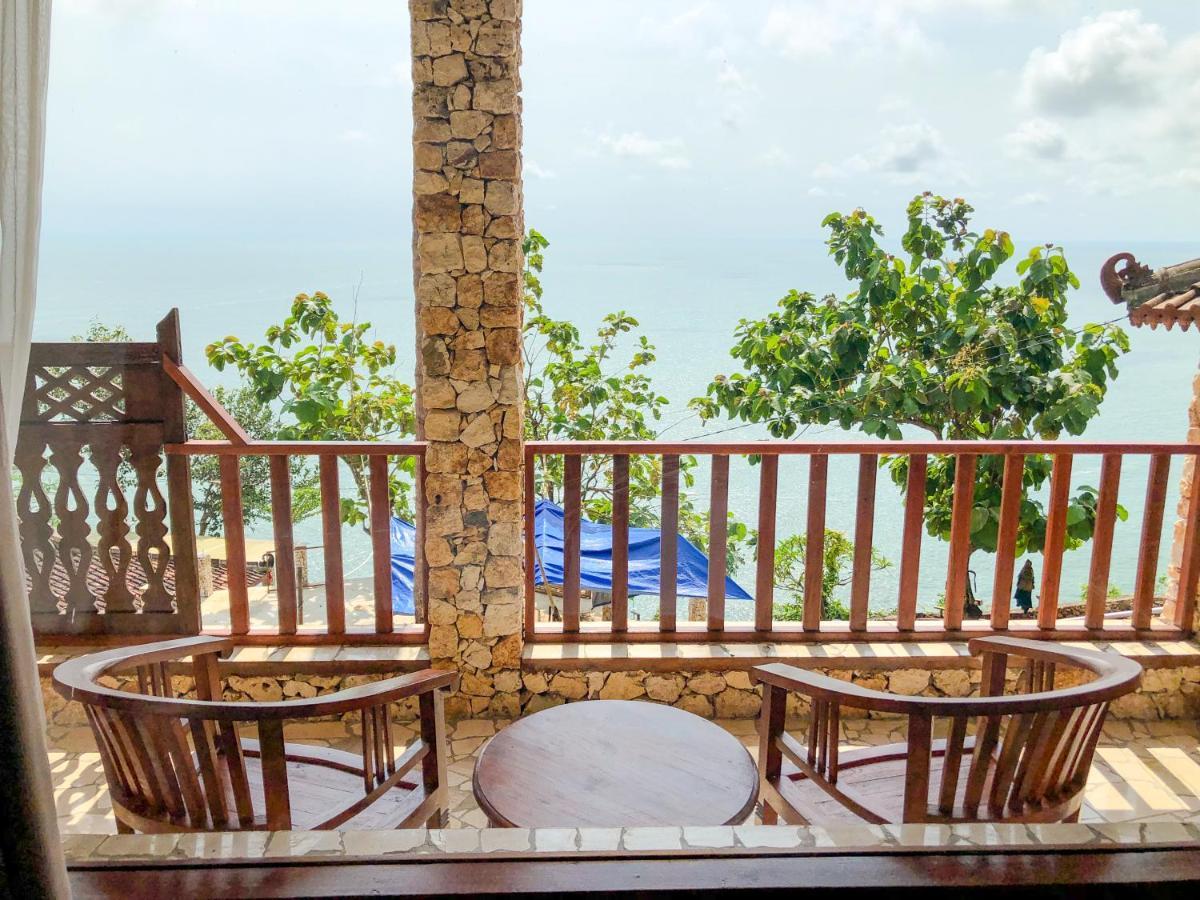 Edge Resort, Yogyakarta شاطئ بارانغتريتيس المظهر الخارجي الصورة